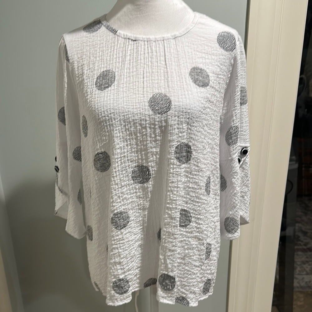 Black and White Ribbed 3/4 Sleeve Relaxed Blouse